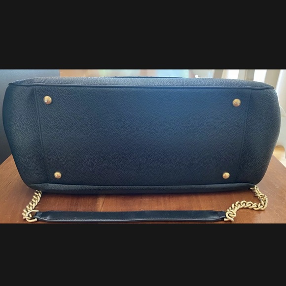 Chanel Large Shopping Tote 2017 collection - Picture 3 of 7